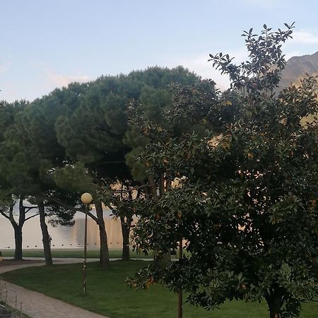 Appartement Lago Blu Riva del Garda Bagian luar foto