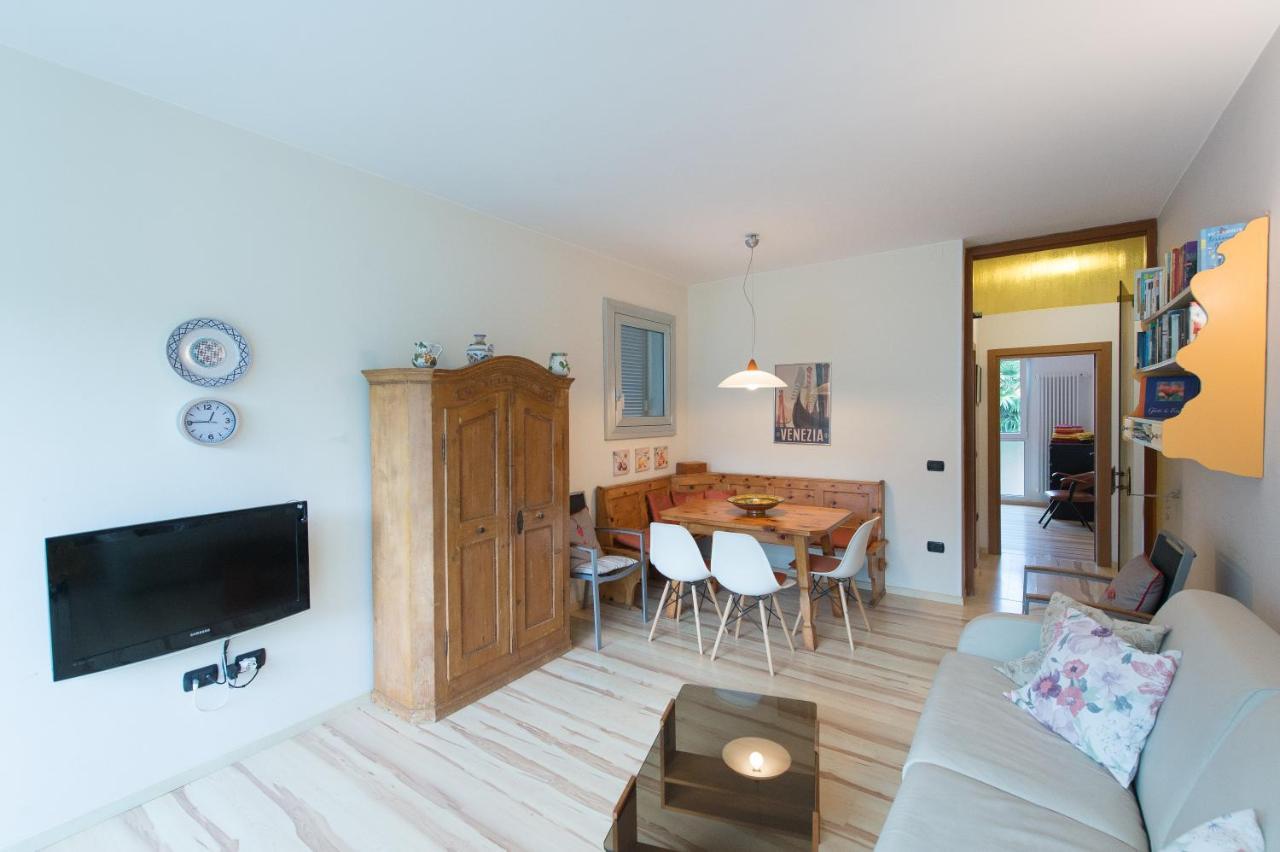Appartement Lago Blu Riva del Garda Bagian luar foto