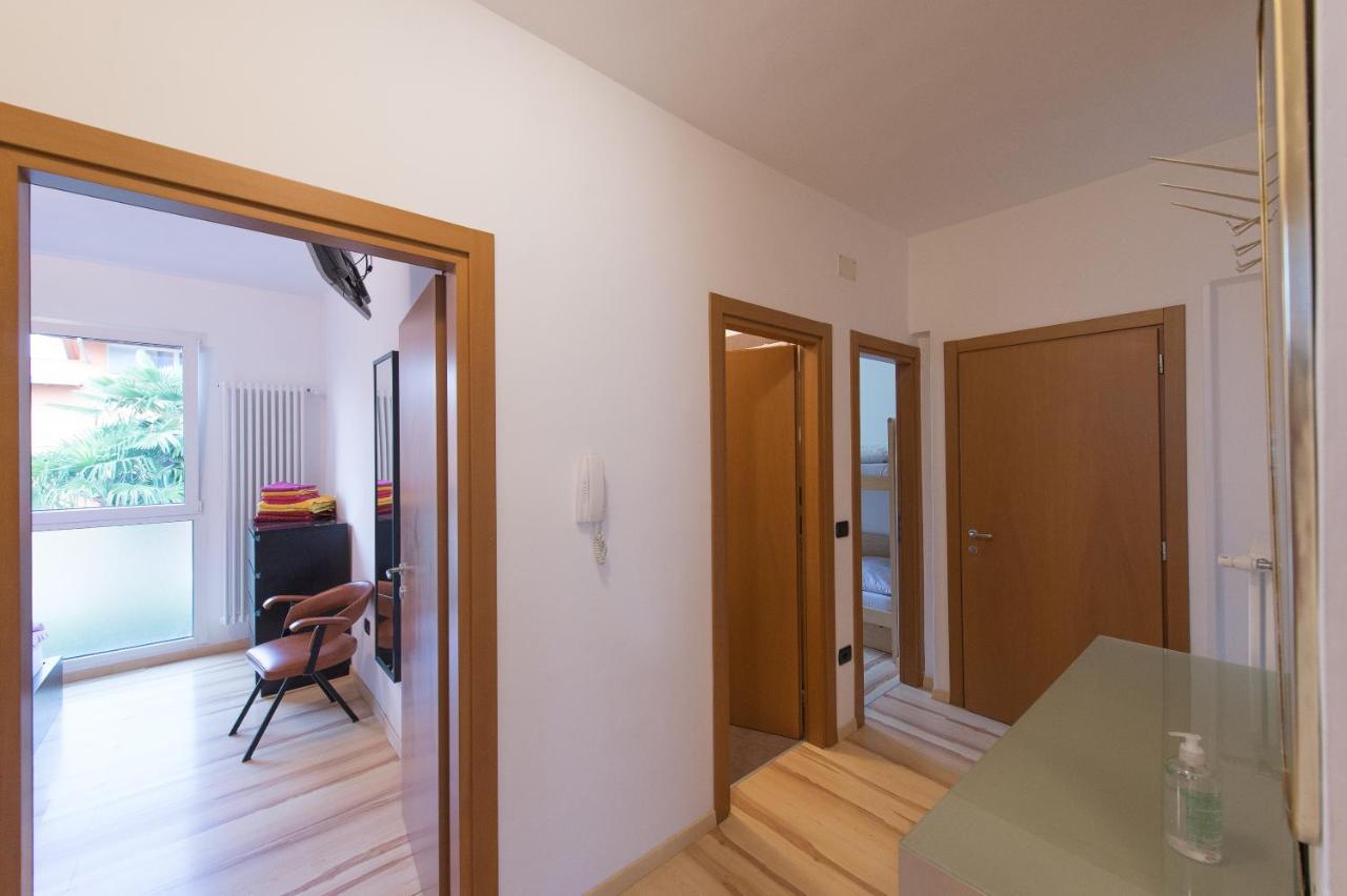 Appartement Lago Blu Riva del Garda Bagian luar foto